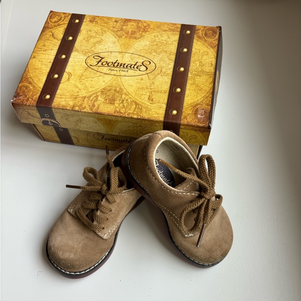Kids FootMates Bucky Shoes. Size 5